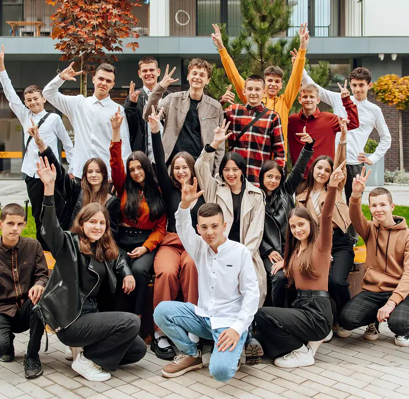 gallery2-68242ef0aac54